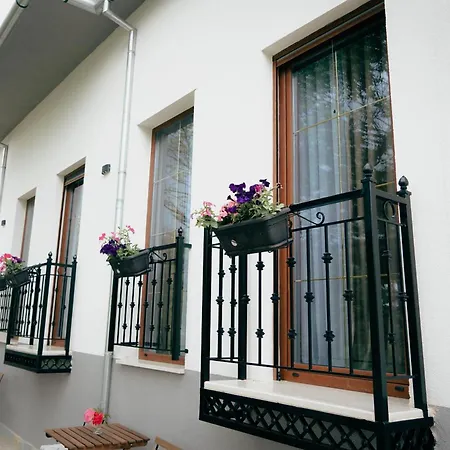 Sino Boutique * Gjirokastër